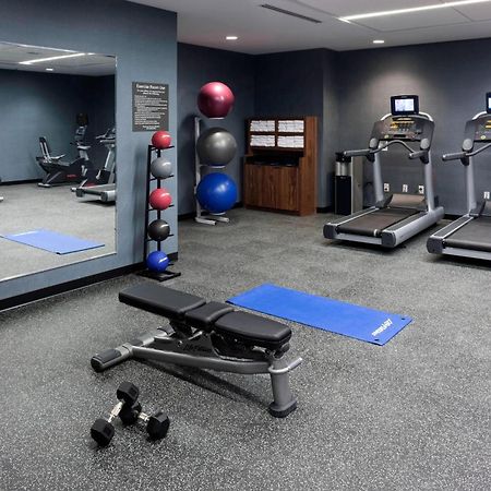 Courtyard By Marriott Richmond Downtown Hotel Екстериор снимка